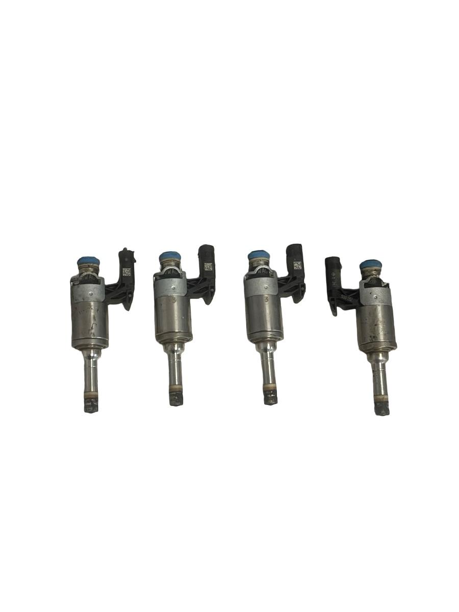 Set injectoare combustibil VOLKSWAGEN GOLF VII 5G1, BE1 2012 - > 1.4 TSI CHPA, CPTA 04E133036A