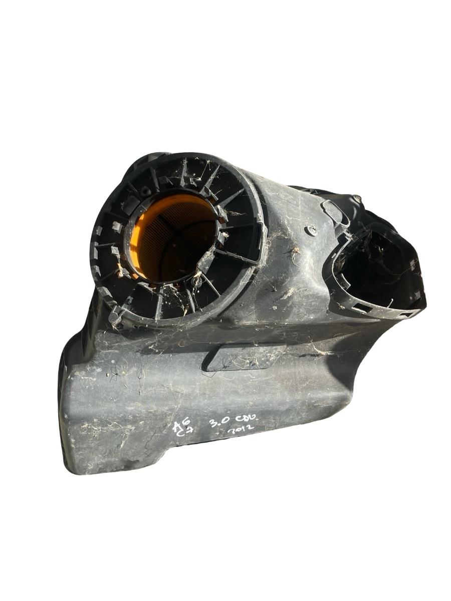 Carcasa filtru de aer AUDI A6/S6 IV Saloon 4G2, C7, 4GC 2010 - 2018 3.0 TDI quattro CDU 4G0133843