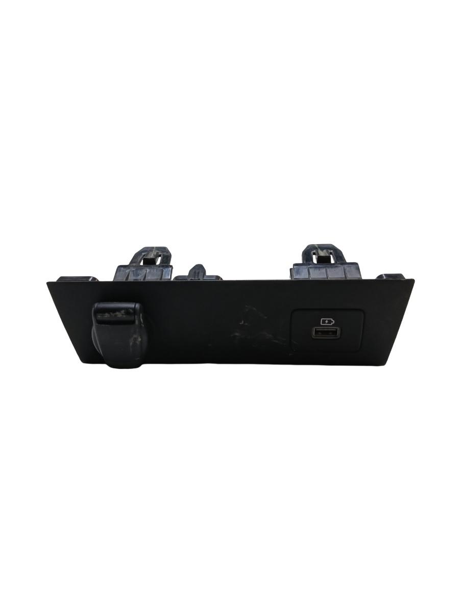 Priza 12 V (fata)/usb DACIA JOGGER [ 2024 - > ]