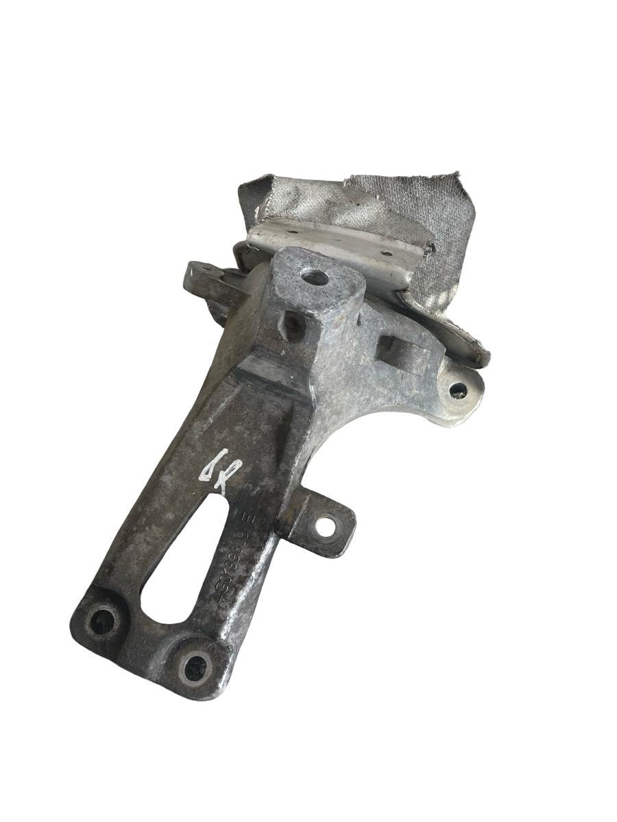 Suport motor dreapta AUDI A6/S6 IV Saloon 4G2, C7, 4GC 2010 - 2018 3.0 TDI quattro CDUC, CDUD, CKVB, CKVC