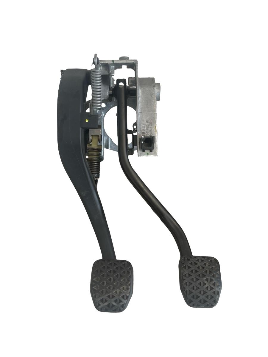 Pod pedalier BMW X1 I E84 2009 - 2015 2.0 xDrive 20 d N47 D20 C 423224-03