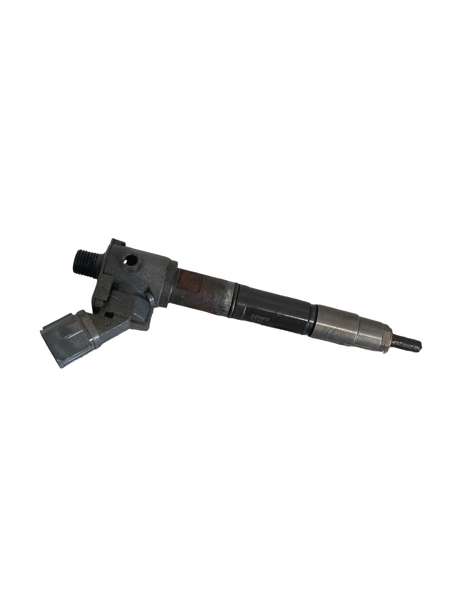 Injector combustibil VOLVO V40 Hatchback 525, 526 2012 - > 2.0 D2 D 4204 T8 02T05408