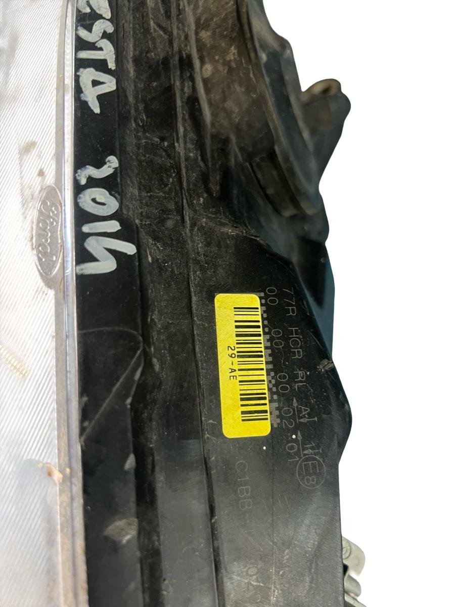 Far dreapta FORD FIESTA an 2014 cu defect – foto 3