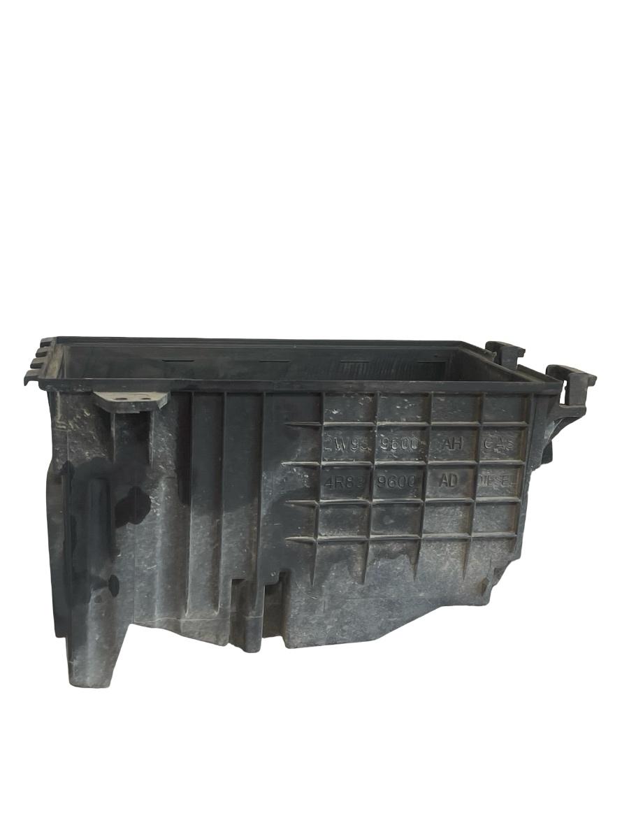 Carcasa filtru de aer JAGUAR XF CC9_, X250 2008 - 2015 2.7 D AJD 4R83-9600-AD – foto 2
