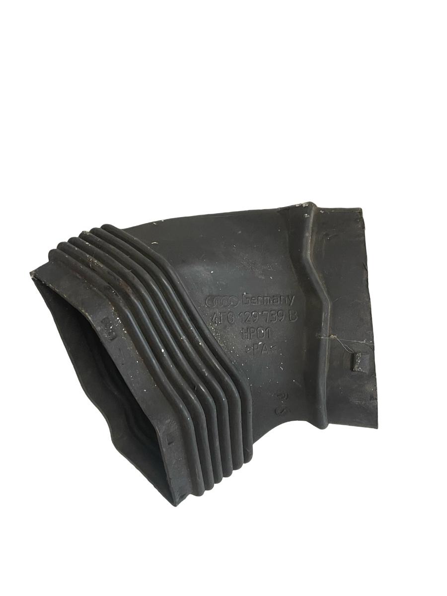 Tubulatura admisie aer AUDI A6/S6 III Saloon 4F2, C6 2004 - 2011 3.0TDI 4F0129739B