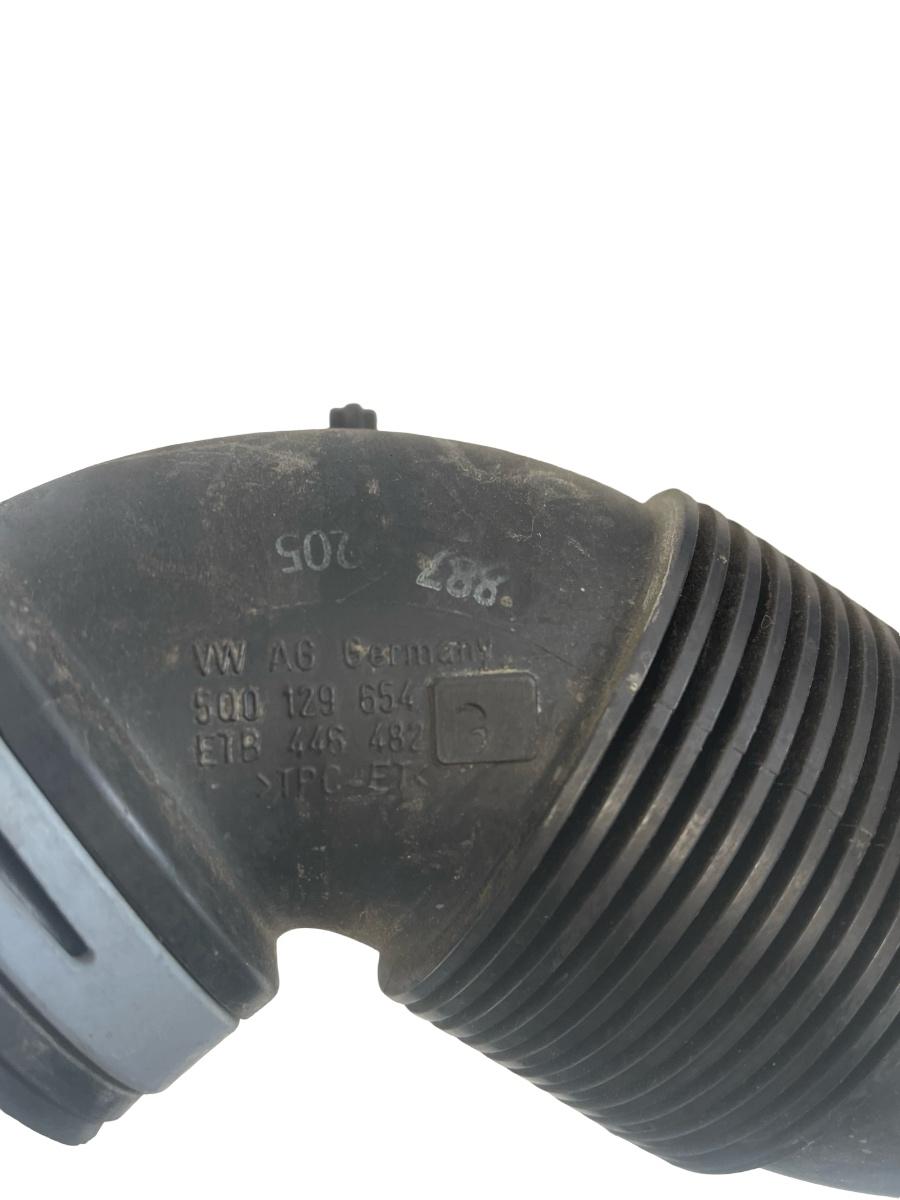 Furtun admisie aer SEAT LEON III 5F1 2012 - > 1.6 TDI CLHA 5Q0129654 – foto 3