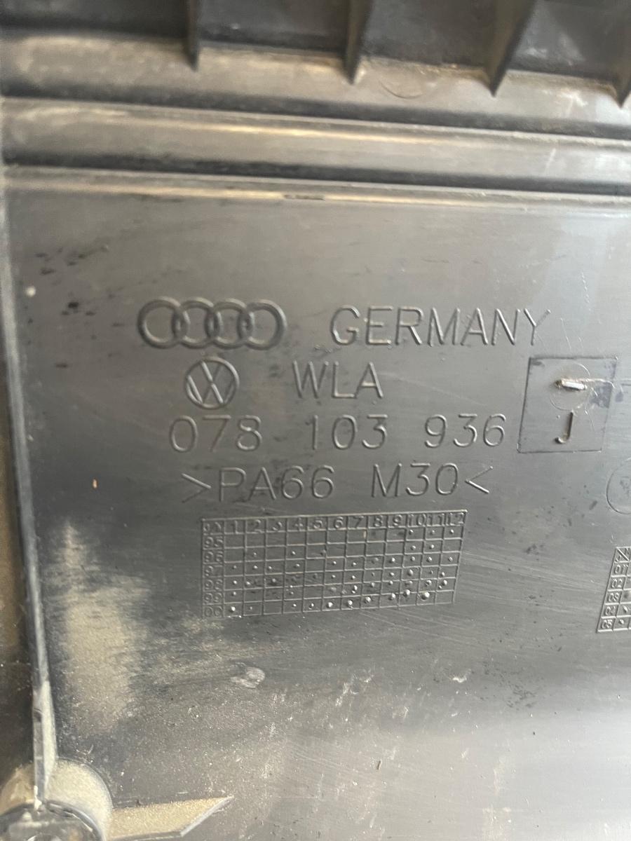 Capac motor (ornament) SKODA SUPERB 3U4 2001 - 2008 2.8 V6 AMX 078103936J – foto 3