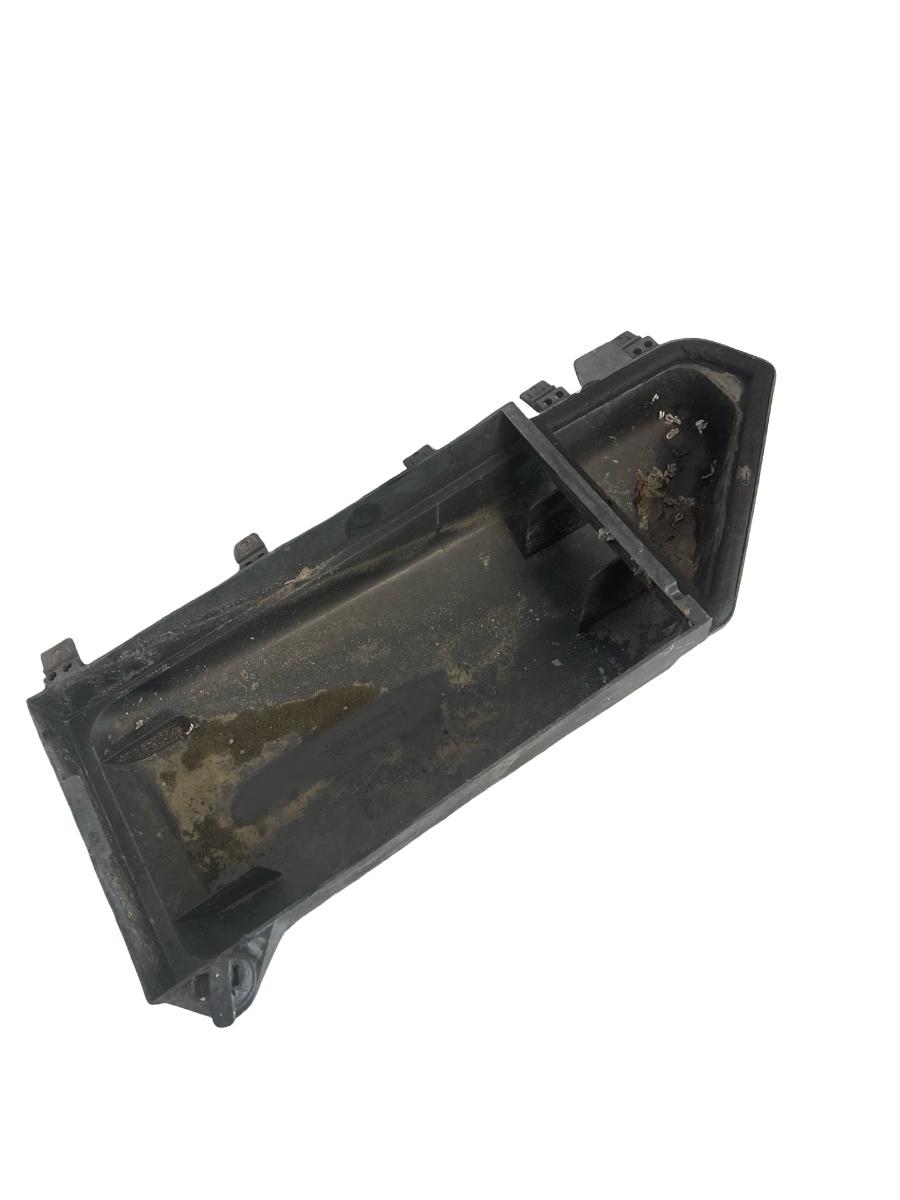 Capac carcasa filtru polen BMW 6 E63 2004 - 2010 5.0 M S85 B50 A 6913503