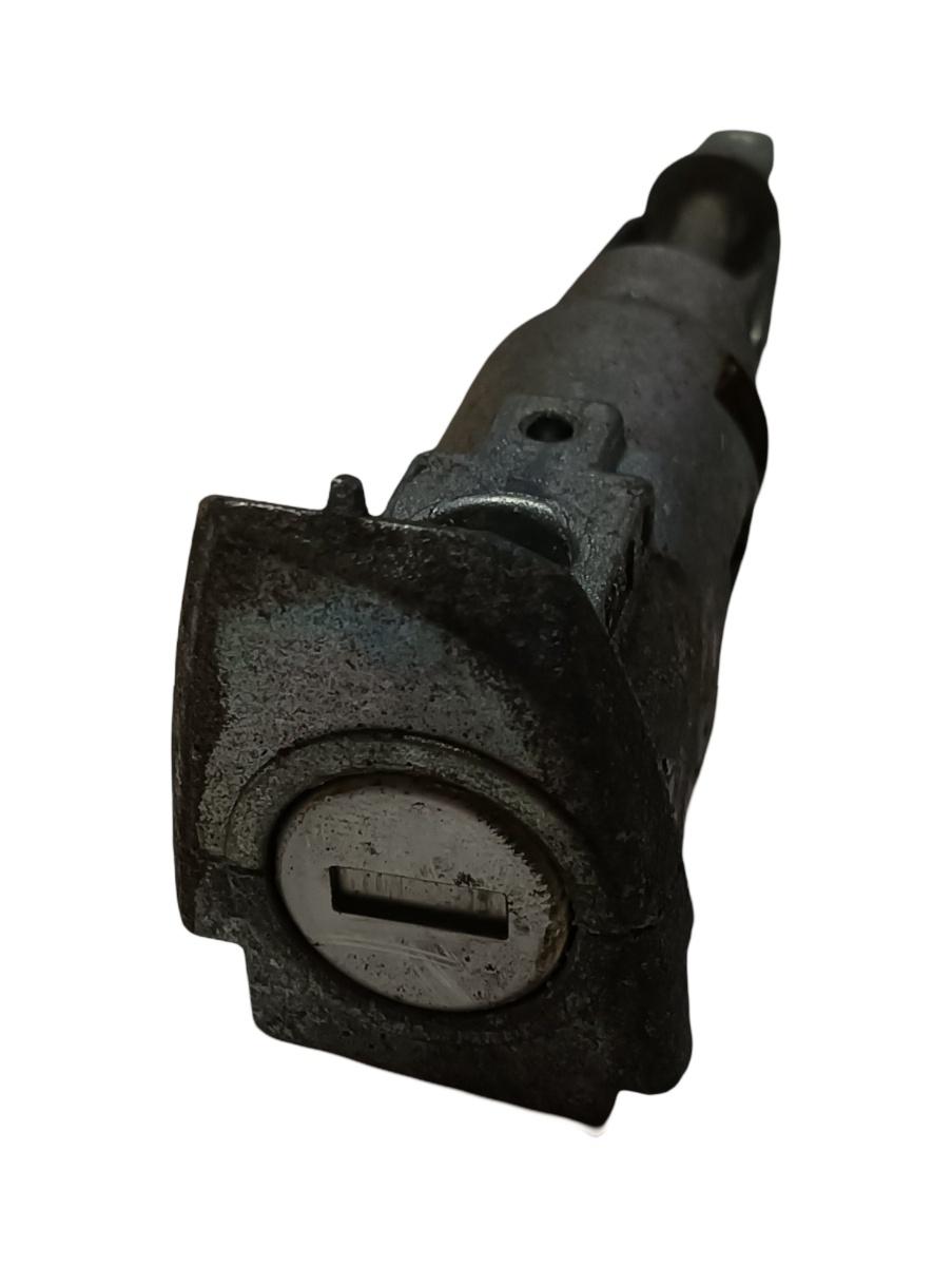 Butuc usa stanga fata SEAT LEON III 5F1 2012 - >