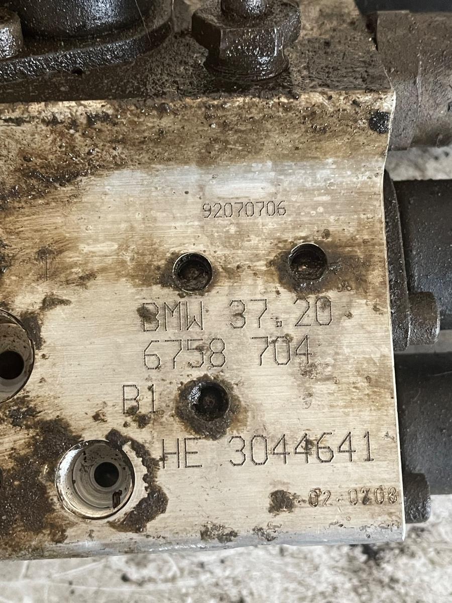 Bloc supape suspensie pneumatica BMW 7 IV E65, E66, E67 2001 - 2009 3.0i – foto 3