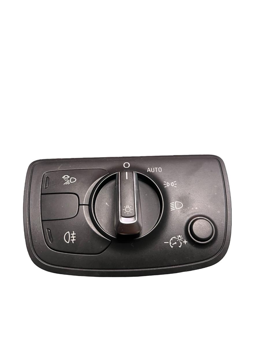 Bloc lumini AUDI A6 IV Avant 4G5, C7, 4GD 2011 - 2018 4G0941531E