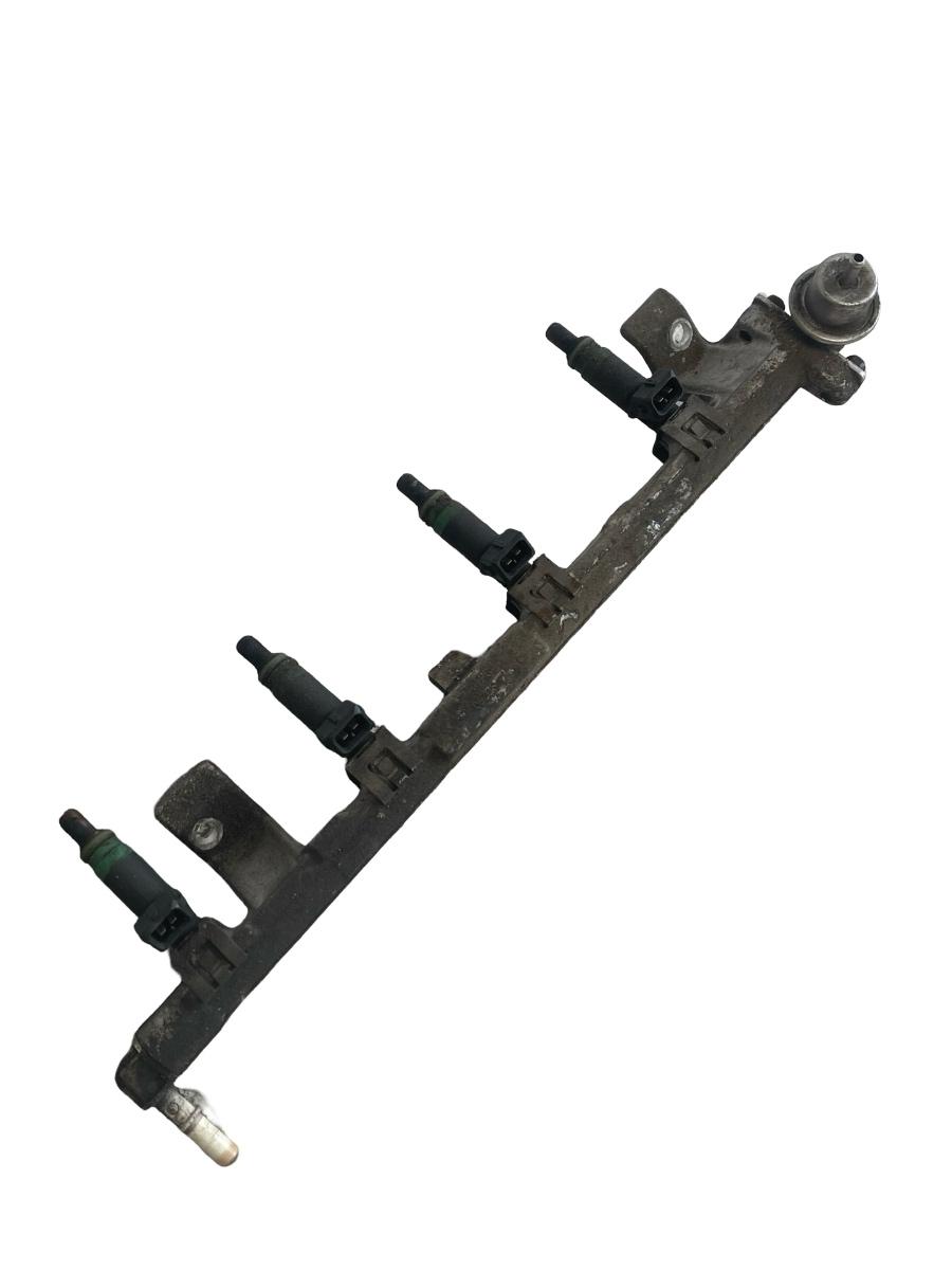 Rampa + injectoare FORD FOCUS Hatchback  DAW, DBW 1998 - 2007 1.6 16V FYDD 9D280-9H847