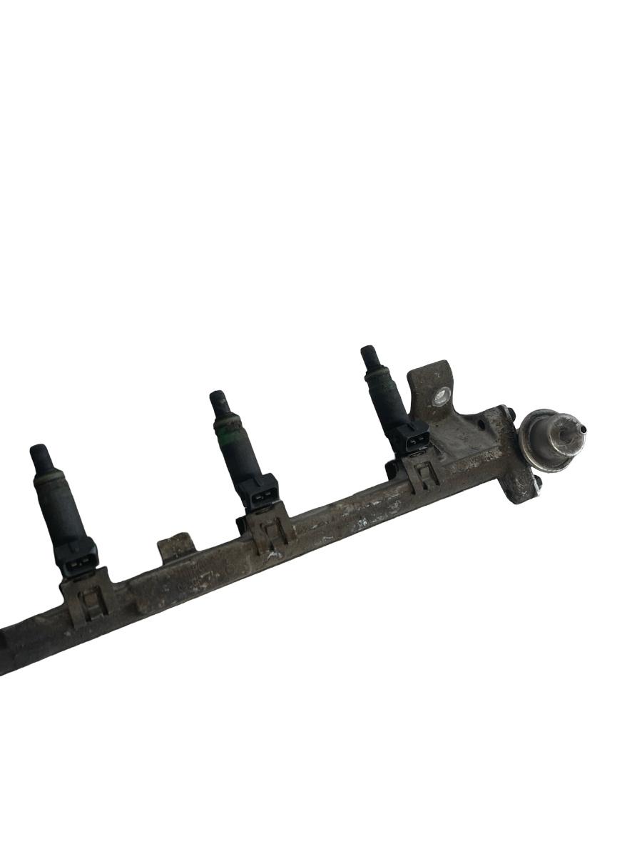 Rampa + injectoare FORD FOCUS Hatchback  DAW, DBW 1998 - 2007 1.6 16V FYDD 9D280-9H847 – foto 2