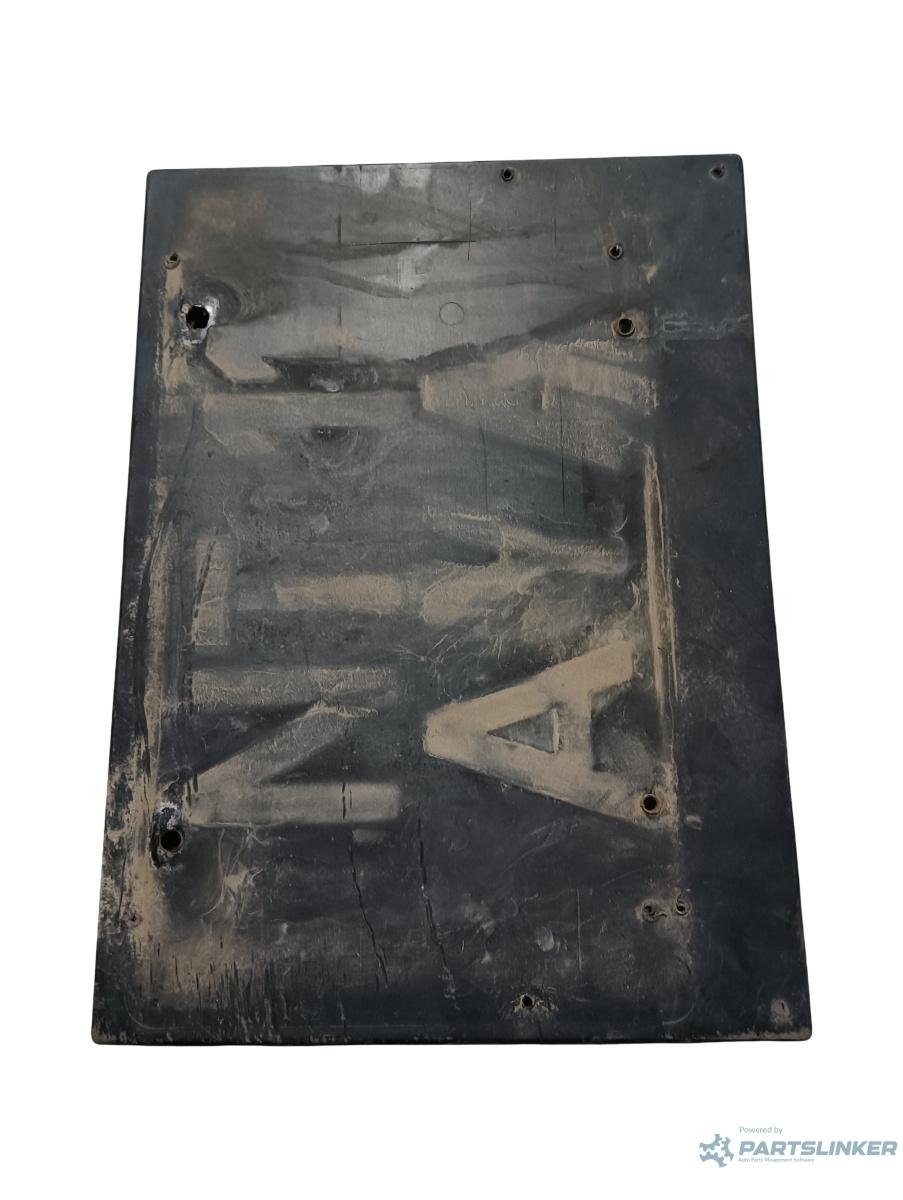 Cadru suport numar de inmatriculare TOYOTA LAND CRUISER 90 _J9_ 1995 - > – foto 2