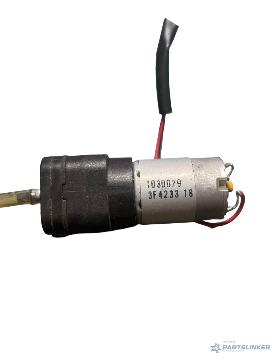 Motoras reglaj scaun BMW 1 E81 2006 - 2012 1030079
