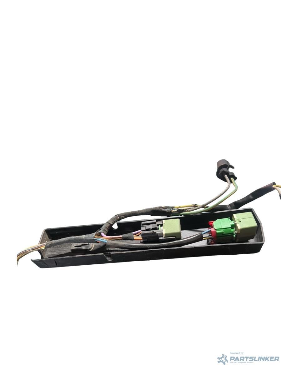 Releu PEUGEOT 307 SW 3H 2002 - 2009 9639316480