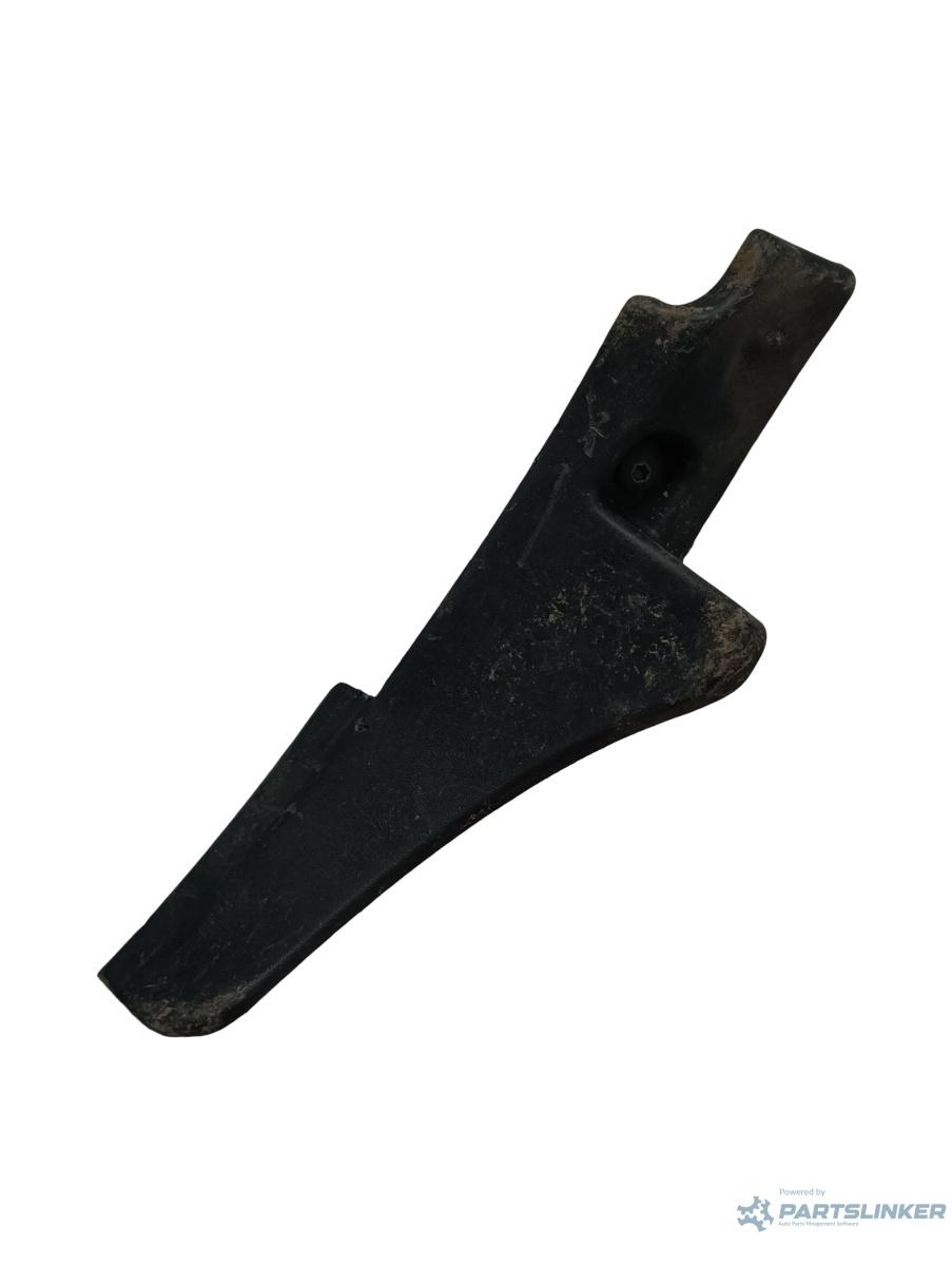 Ornamente parbriz DACIA DUSTER 2010 - > 668220006r