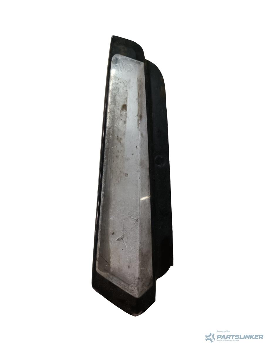 Lampa de semnalizare stanga fata IVECO DAILY VI Box Body / Estate 2014 - > 5801874640