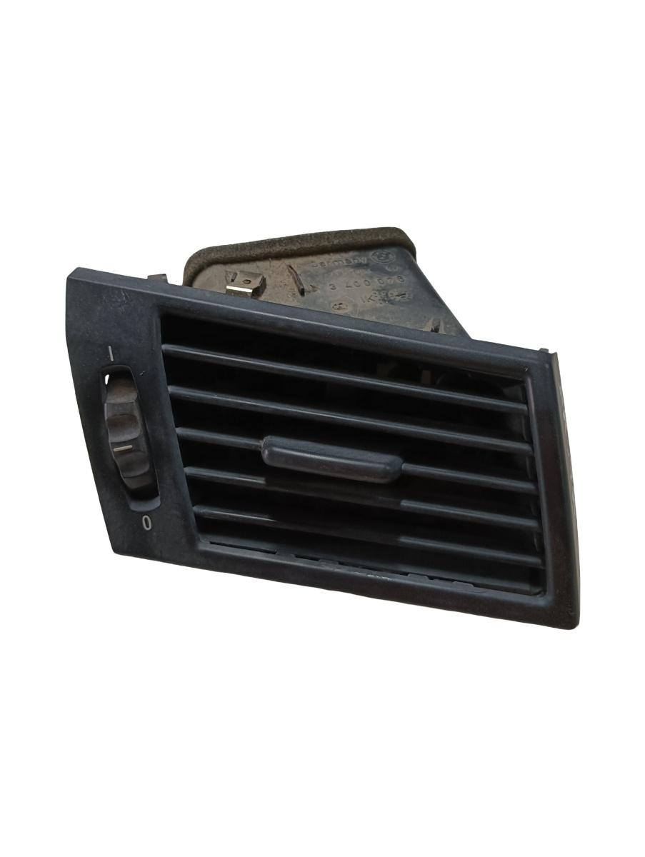 Grila ventilatie  dreapta fata BMW X3 E83N 2003 - 2011