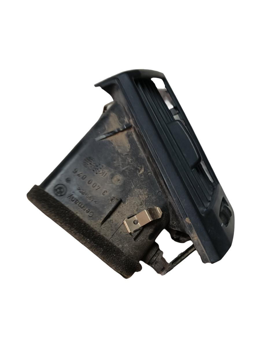 Grila ventilatie  dreapta fata BMW X3 E83N 2003 - 2011 – foto 2