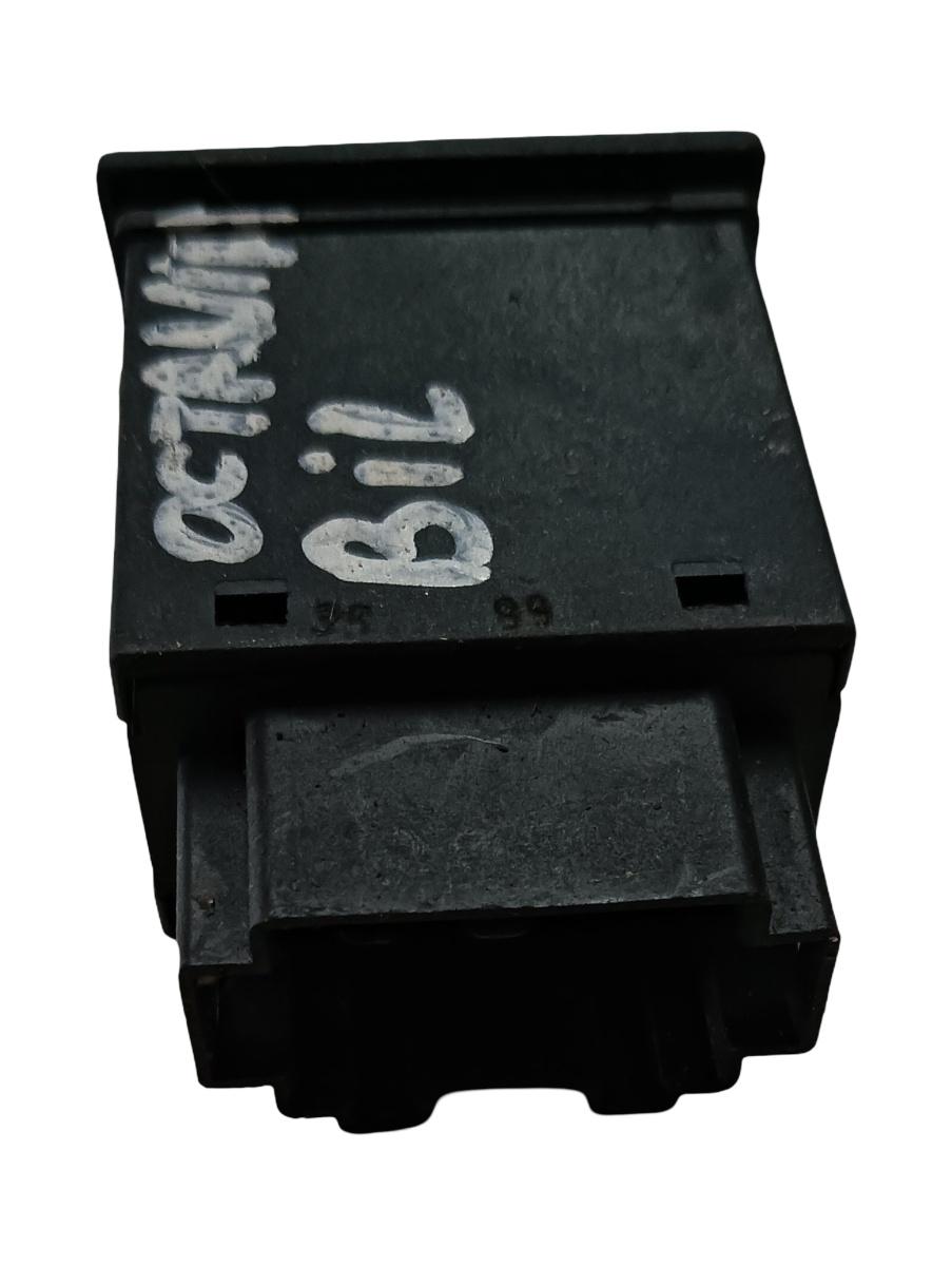 Buton deschidere usita rezervor SKODA OCTAVIA 1U2 1996 - 2010 – foto 2