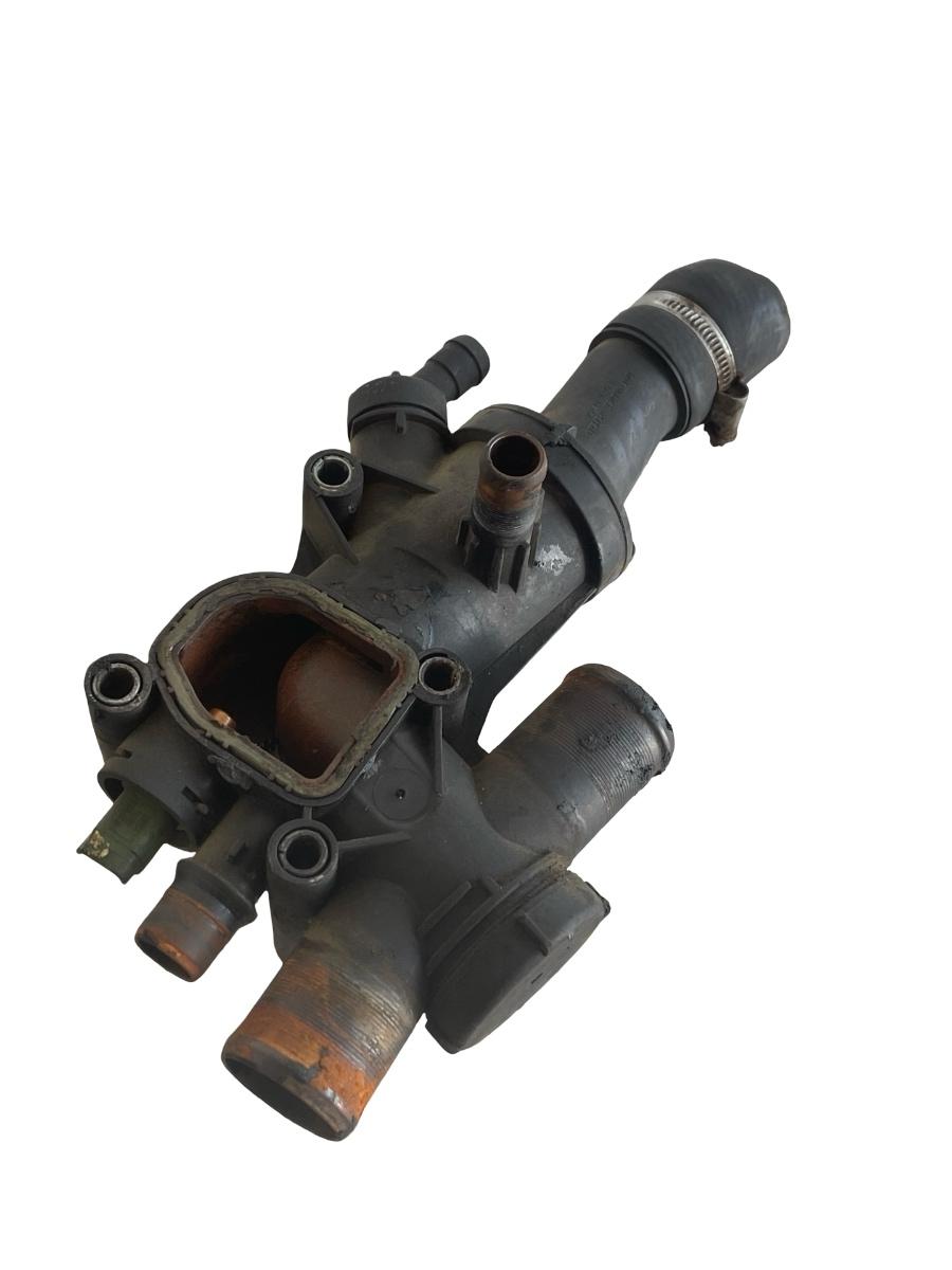 Carcasa termostat FORD FOCUS II DA_, HCP, DP 2004 - 2013 2.0 TDCi G6DE, G6DF 9656182980 – foto 3