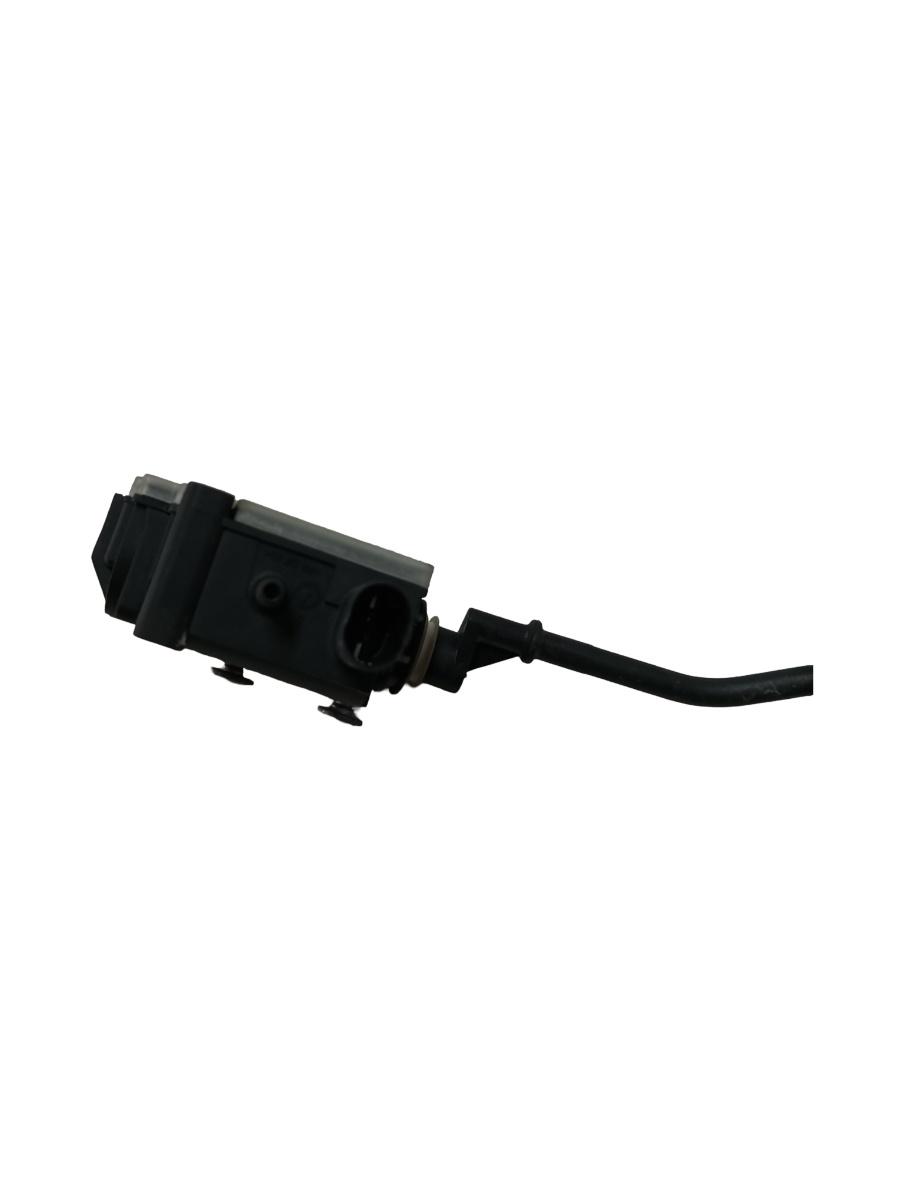 Motoras blocare usita rezervor combustibil BMW 1 E81 2006 - 2012 6985879 – foto 2
