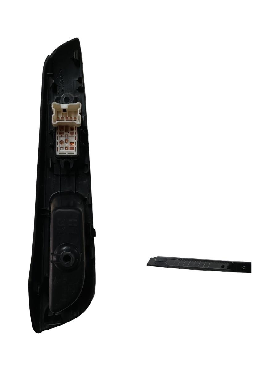 Buton geam electric  dreapta fata NISSAN NOTE E12 2012 - > – foto 2