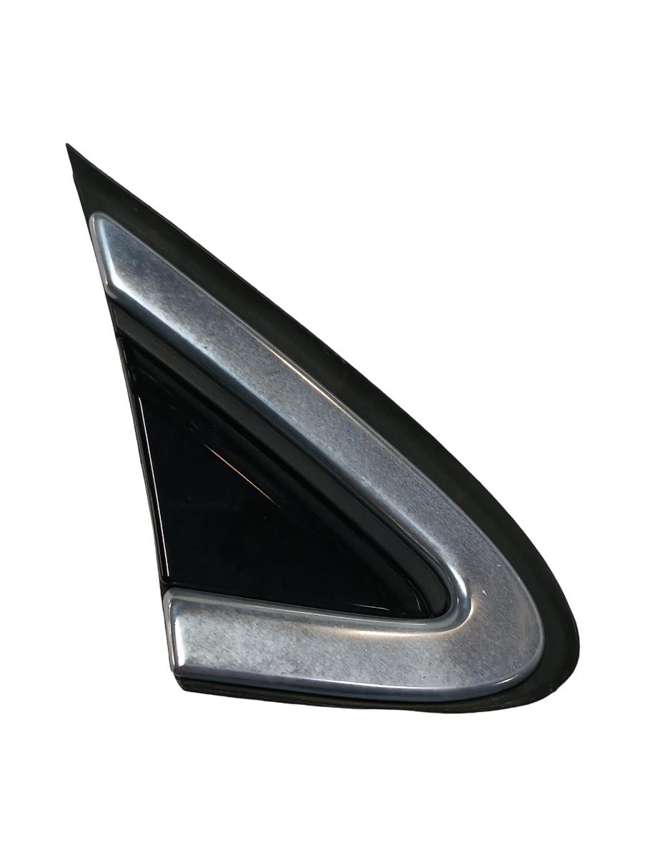 Alte ornamente portiera fata dreapta fata VOLVO V40 525 2013 - 2015