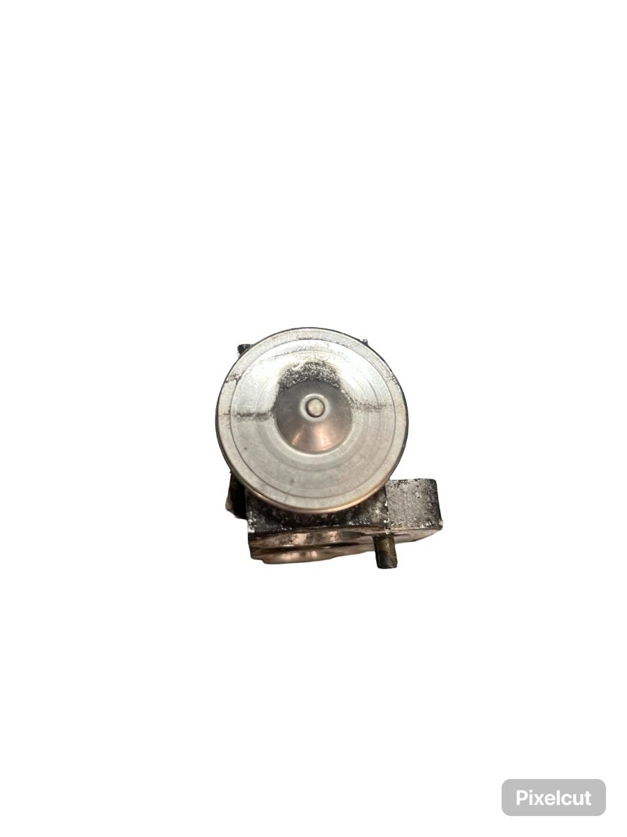 Supapa ralanti (regulator) VOLKSWAGEN GOLF VI 5K1 2008 - 2013 VAG 1K0820679