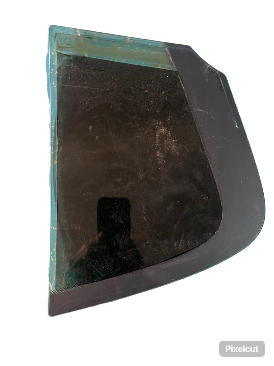 Geam lateral spate stanga VOLKSWAGEN PASSAT B7 [ 2010 - 2014 ]