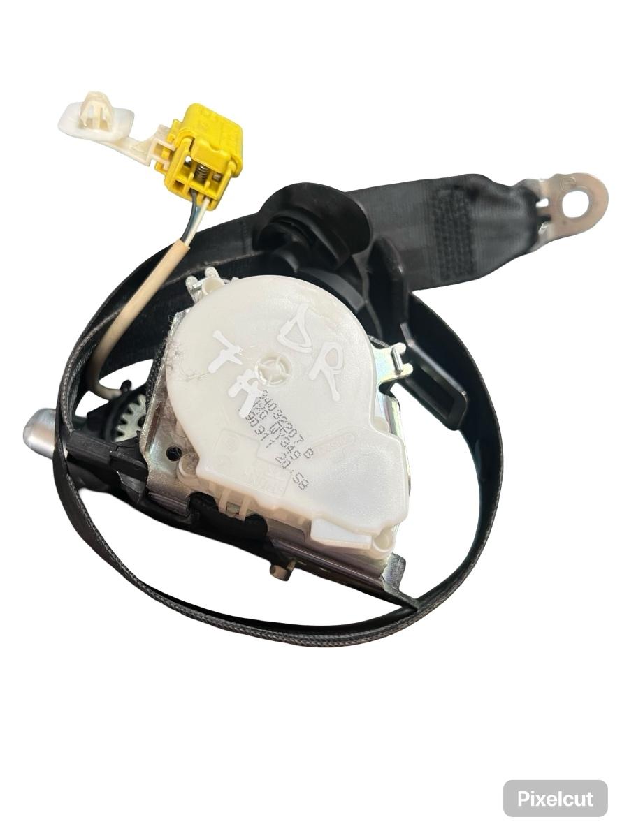 Centura de siguranta fata dreapta VOLKSWAGEN PASSAT B7 [ 2010 - 2014 ] – foto 2