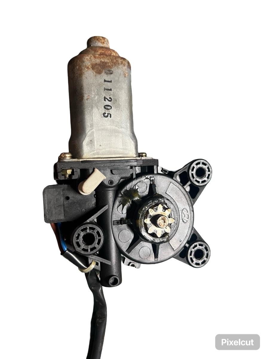 Motoras geam stanga spate HYUNDAI SANTA FE I SM 2000 - 2006