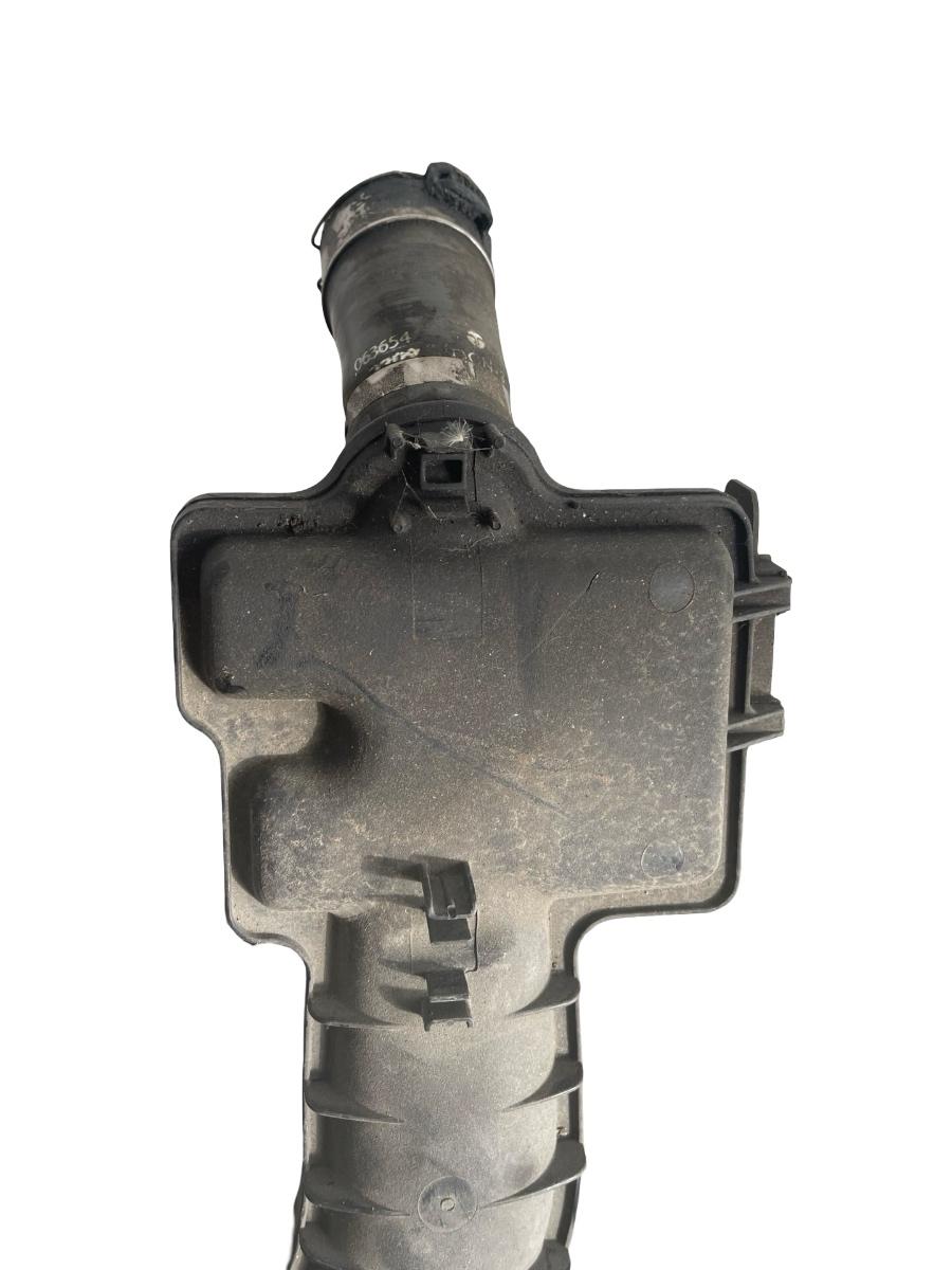 Tubulatura aer RENAULT MEGANE III Hatchback BZ0_ 2008 - > 1.4TCE H8200860017 – foto 3