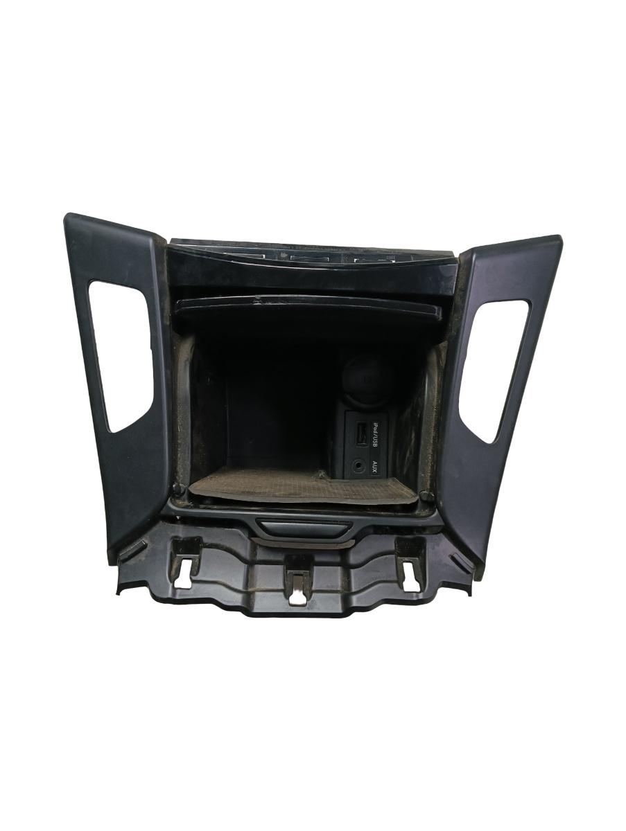Compartiment/spatiu de depozitare panou de bord HYUNDAI i40 VF 2012 - > 846303z150