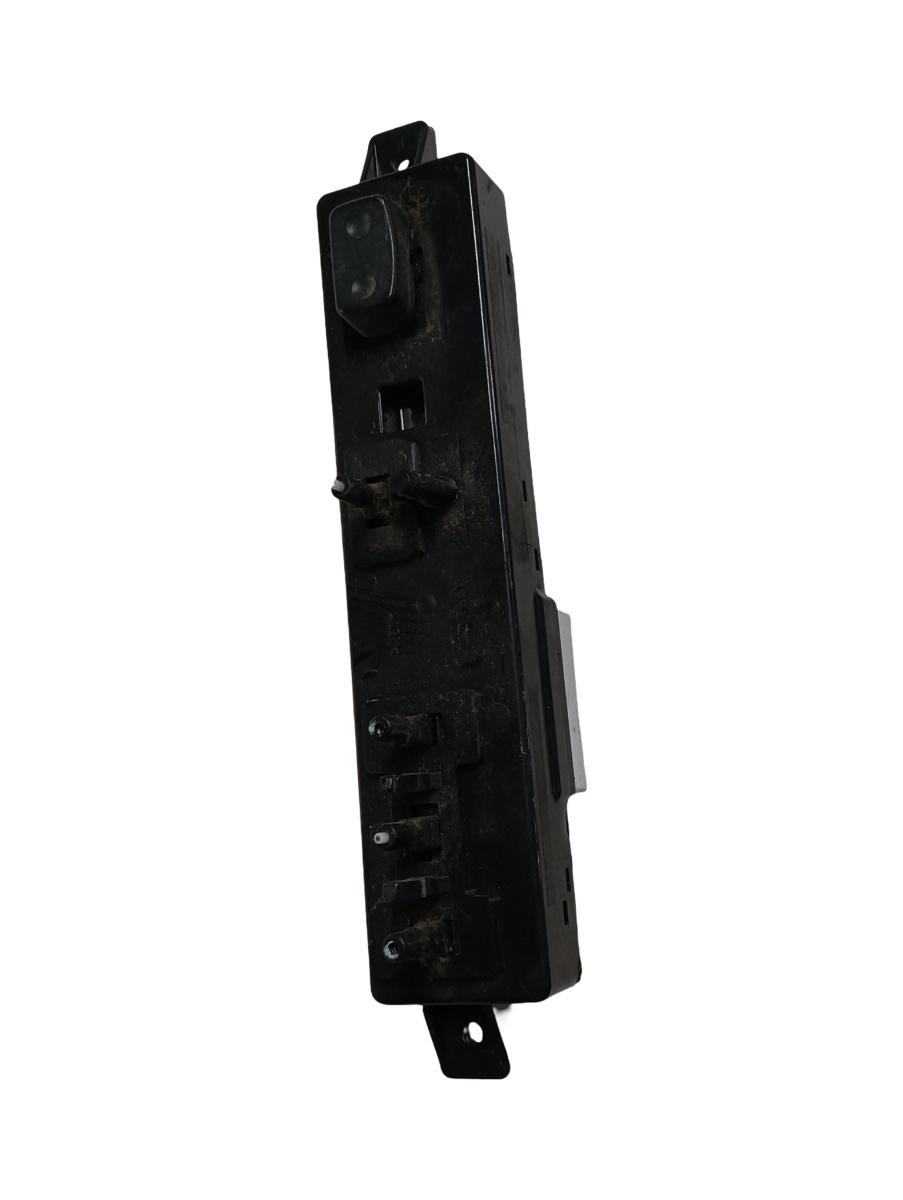 Butoane geamuri electrice stanga fata HYUNDAI i40 VF 2012 - >