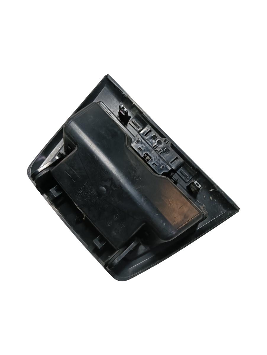 Compartiment/spatiu de depozitare panou de bord BMW X3 E83N 2003 - 2011 – foto 2