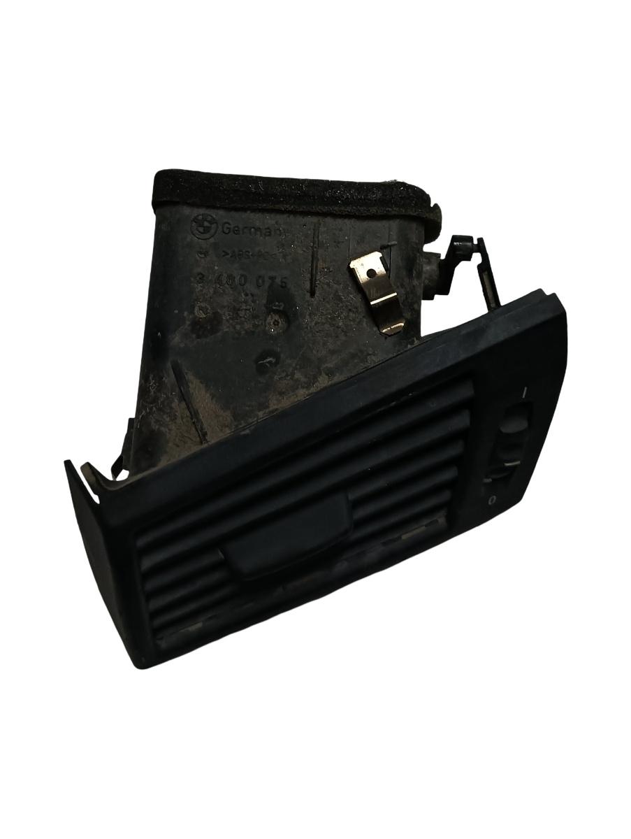 Grila de ventilatie laterala panou de bord BMW X3 E83N 2003 - 2011 – foto 2