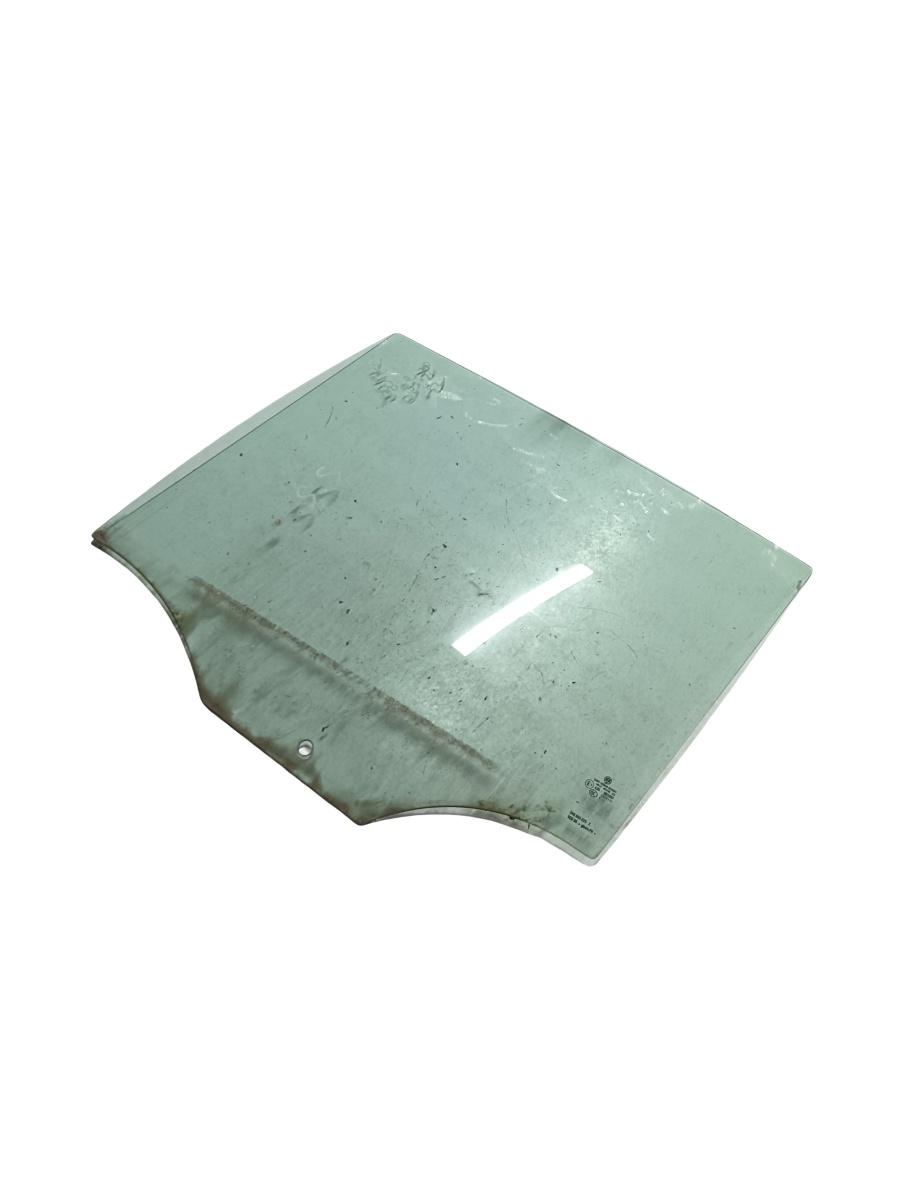 Geam  stanga spate VOLKSWAGEN GOLF VI 5K1 2008 - 2013
