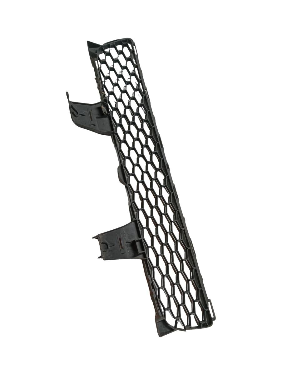 Grila fata TOYOTA COROLLA Verso ZER_, ZZE12_, R1_ 2004 - 2009