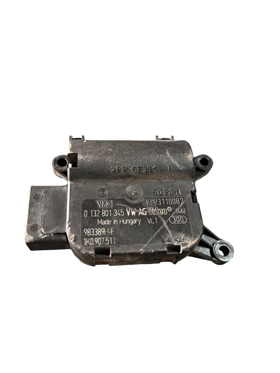 Sistem de climatizare VOLKSWAGEN TOURAN 1T3 2010 - 2015 TDI CFHF, CLCA VAG 0132801345 1K0907511