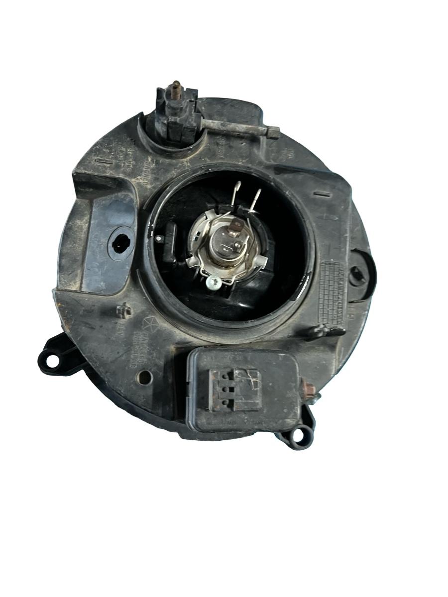 Far stanga JEEP CHEROKEE KJ 2001 - 2008 – foto 2