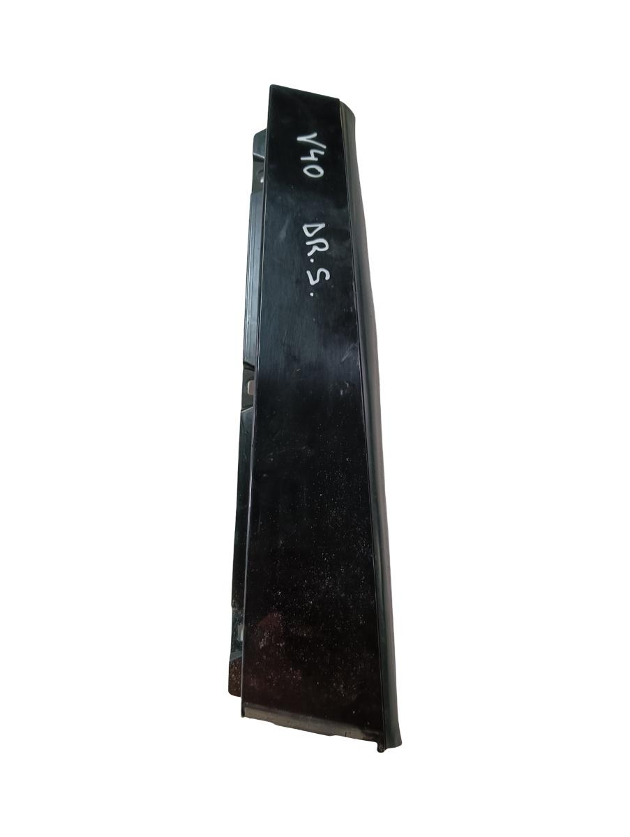 Alte ornamente portiera spate dreapta spate VOLVO V40 525 2013 - 2015
