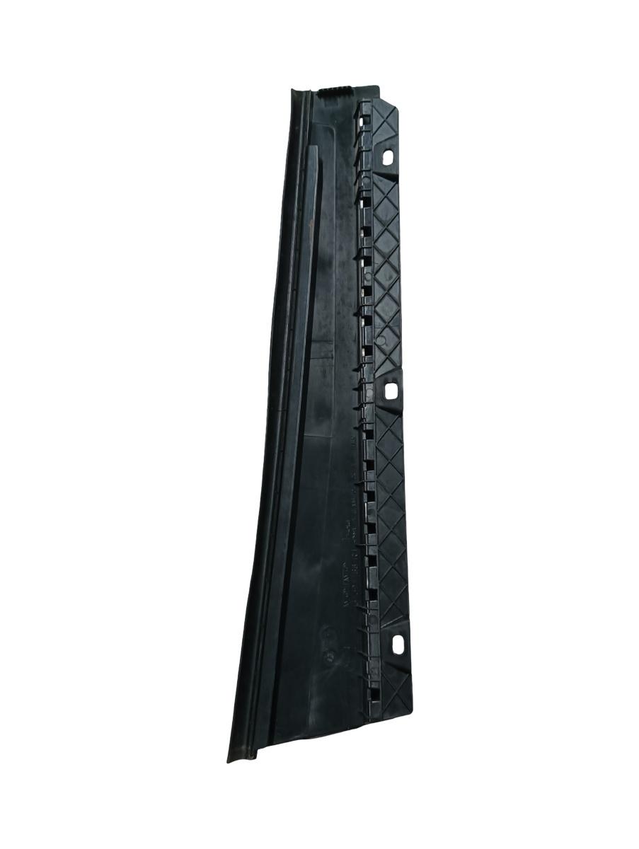 Alte ornamente portiera spate dreapta spate VOLVO V40 525 2013 - 2015 – foto 2