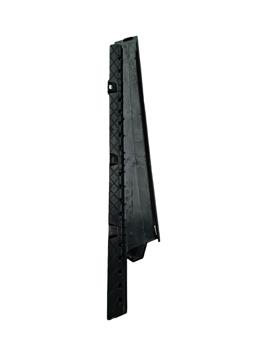 Alte ornamente portiera fata dreapta fata VOLVO V40 525 2013 - 2015 – foto 2