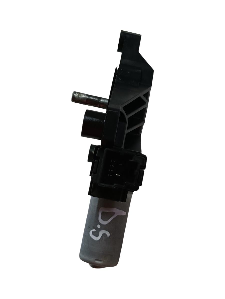 Motoras geam dreapta spate VOLVO V40 525 2013 - 2015