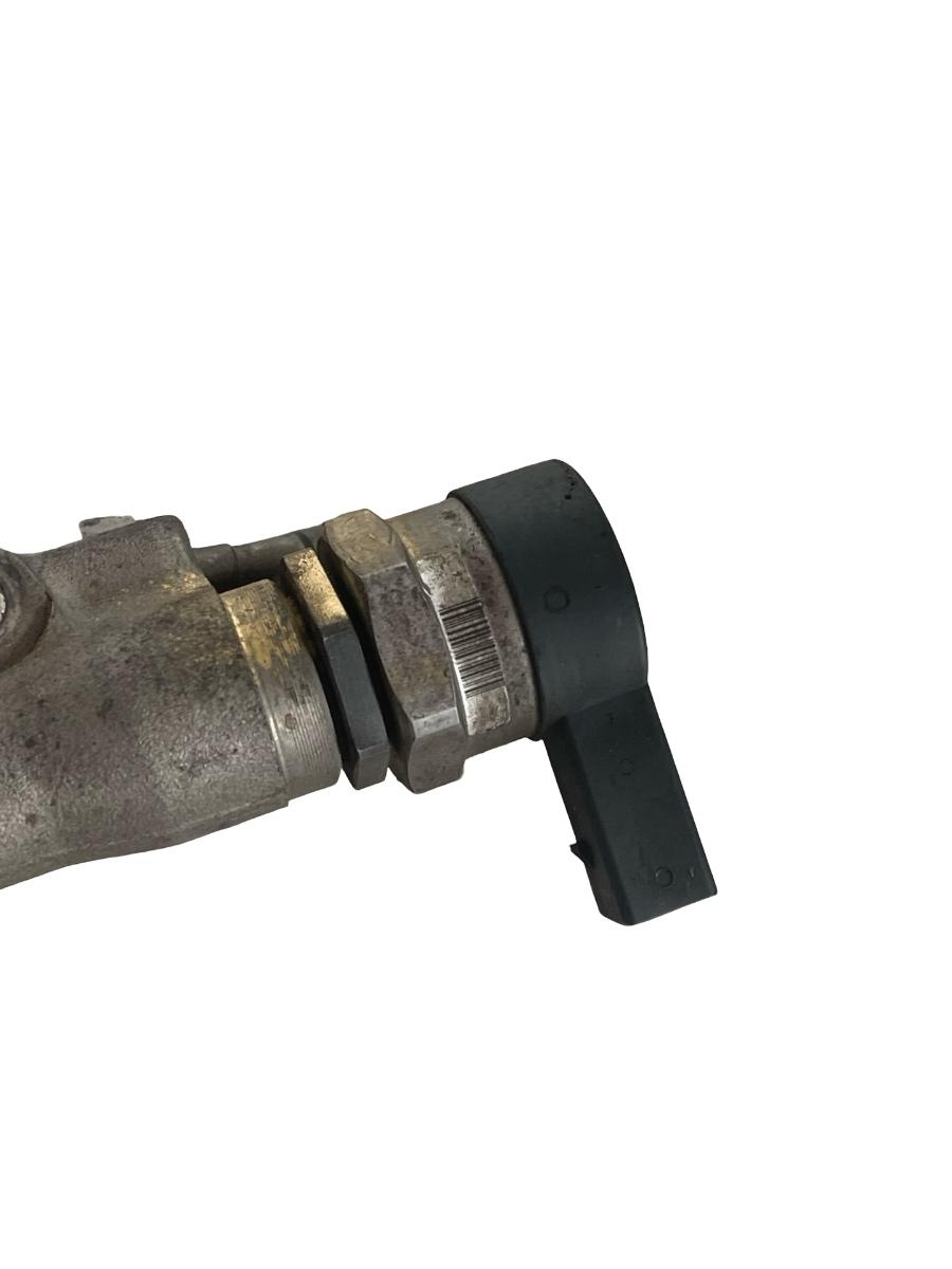 Rampa injectoare  BMW X5 II E70 2006 - 2013 3.0D 779551403 / 0445216015 – foto 3