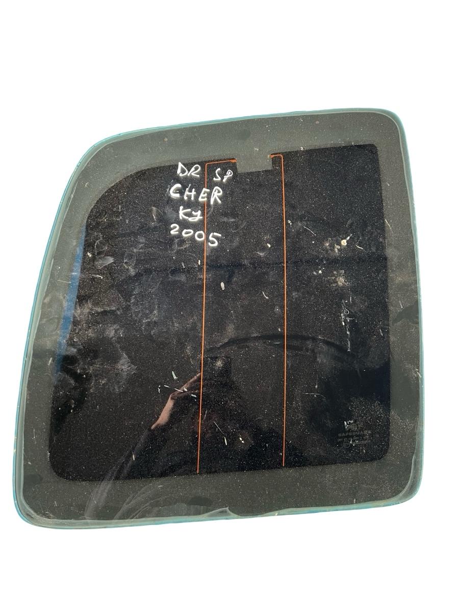 Geam lateral spate dreapta JEEP CHEROKEE KJ 2001 - 2008