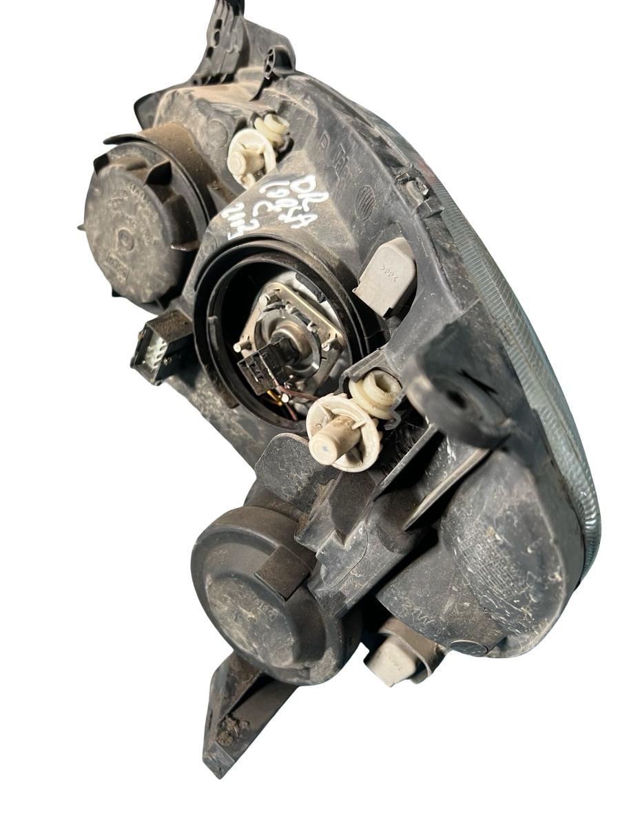Far dreapta OPEL CORSA C F08, F68, X01 2000 - 2009 – foto 5