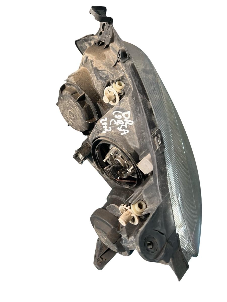 Far dreapta OPEL CORSA C F08, F68, X01 2000 - 2009 – foto 2